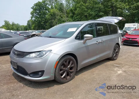 2018 Chrysler Pacifica Touring L Plus из США, поврежденный, VIN 2C4RC1EG3JR204342